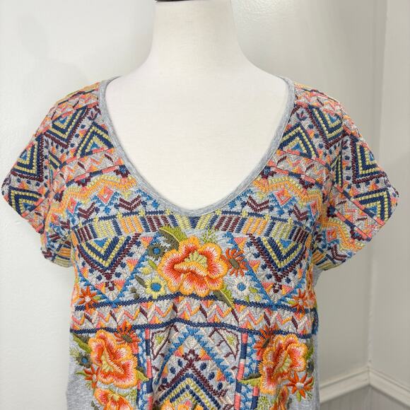 Johnny Was Sentrie Size S Tunic Top Relaxed Deep Scoop T-Shirt Embroidered Boho - Picture 11 of 16